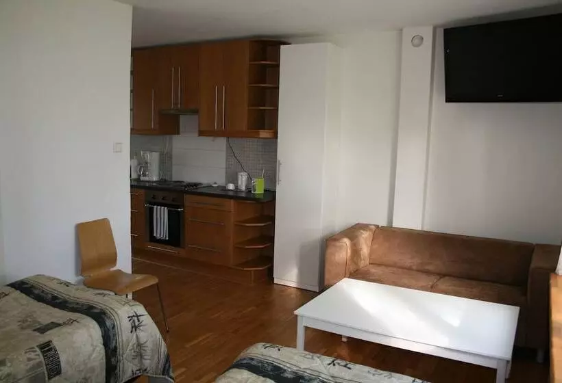 ホテル Lilla Huset På Slätten B&b