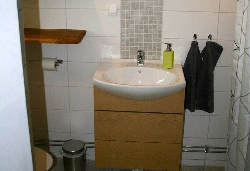 هتل Lilla Huset På Slätten B&b