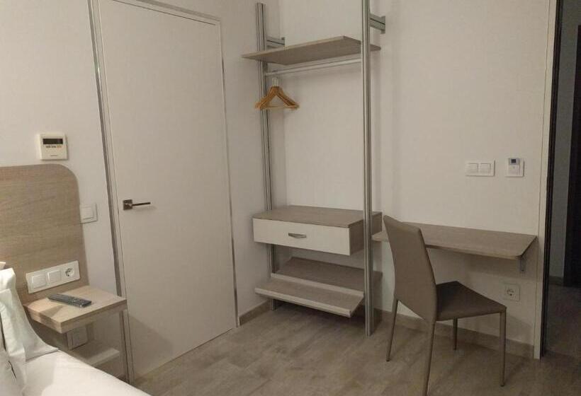 هتل Patios Del Orfebre