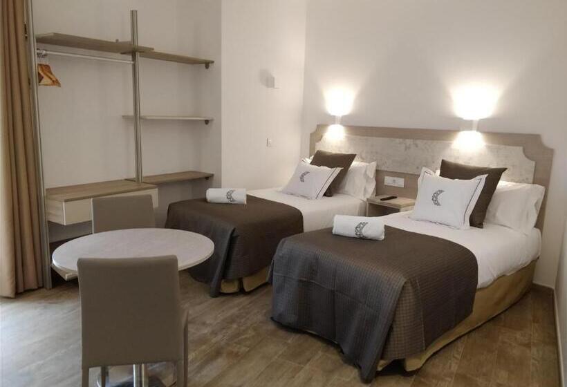 هتل Patios Del Orfebre