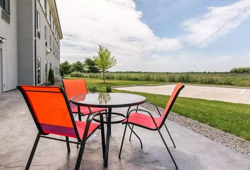 Hotelli Sleep Inn & Suites