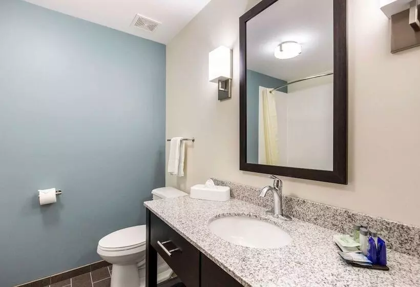 Hotelli Sleep Inn & Suites