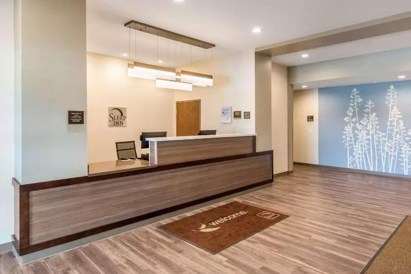 Hotelli Sleep Inn & Suites