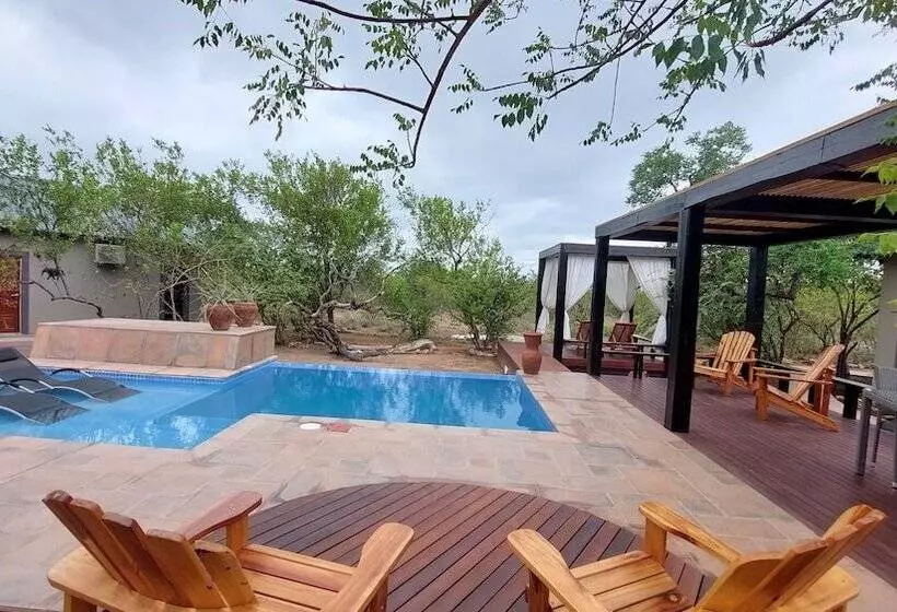 Hotelli The Baobab Bush Lodge, No Self Catering