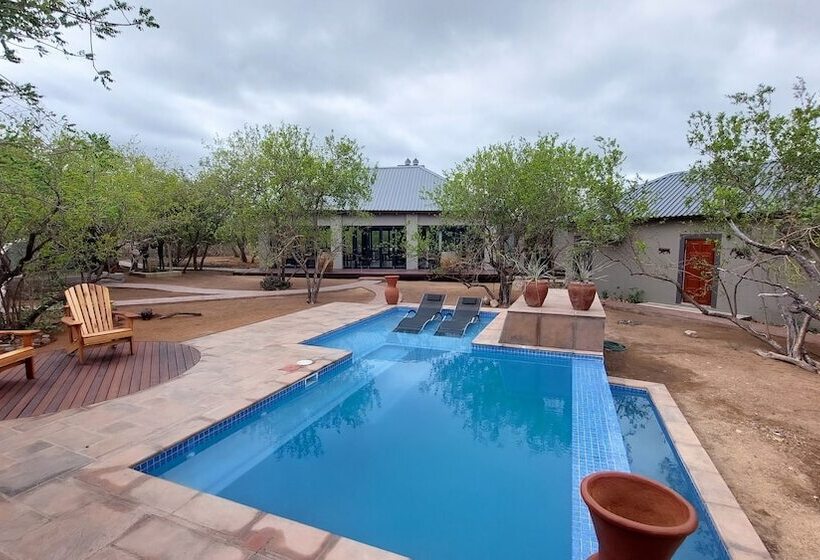 Hotel The Baobab Bush Lodge, No Self Catering