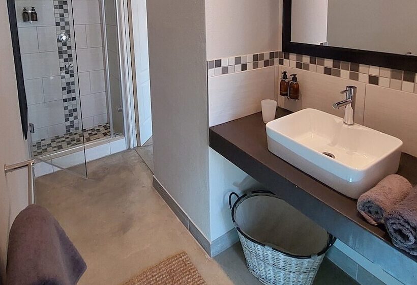 Hotel The Baobab Bush Lodge, No Self Catering