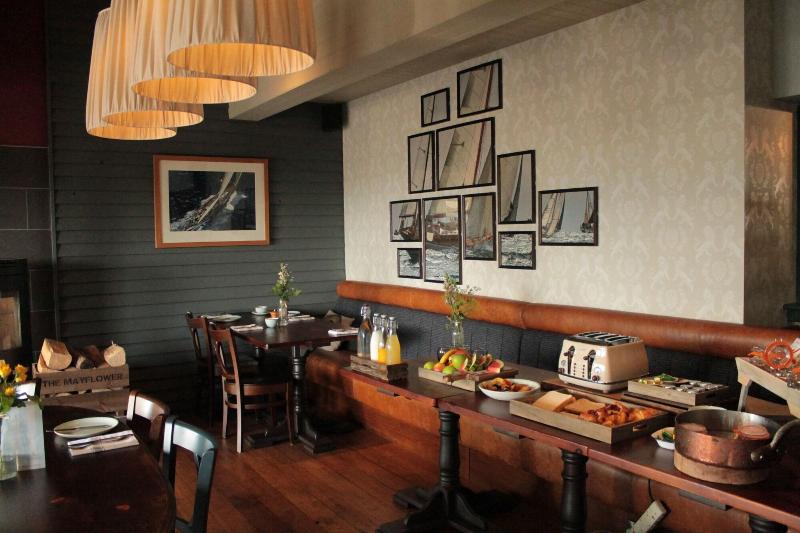 酒店 The Mayflower