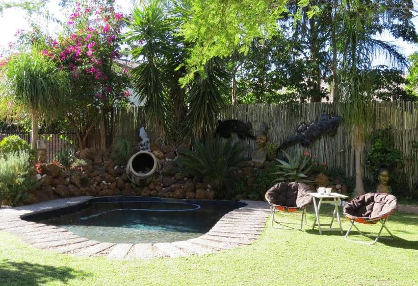 هتل The Orange Bowl