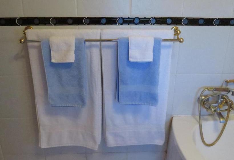 هتل The Orange Bowl