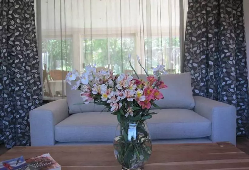 ホテル The Pecan Tree Guesthouse