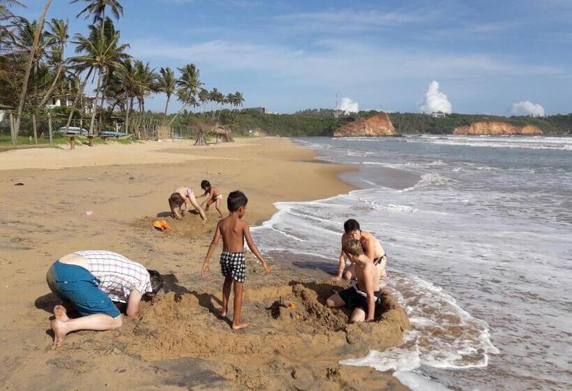 فندق Weligama Bay Eco Villa