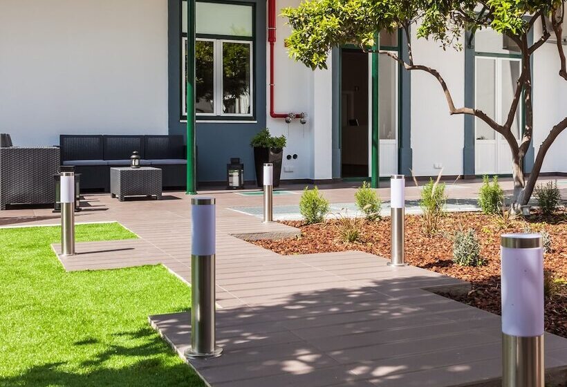 پانسیون Vila Garden Guesthouse