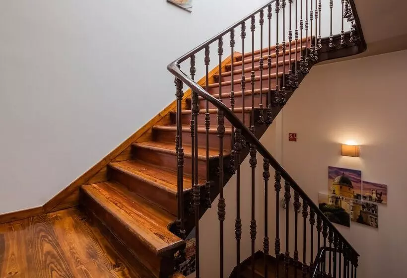 Majatalo Vila Garden Guesthouse