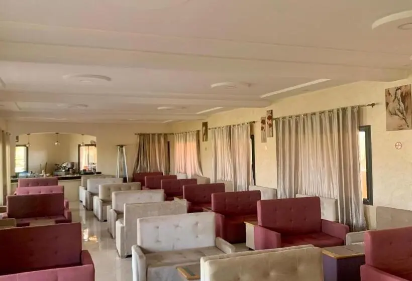 هتل Oasis Palace