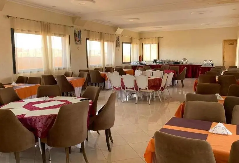 هتل Oasis Palace