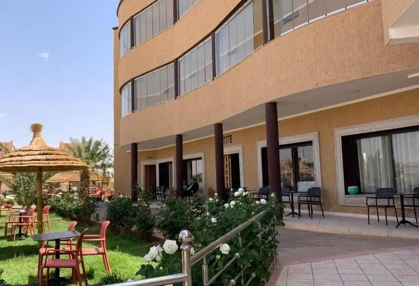 هتل Oasis Palace