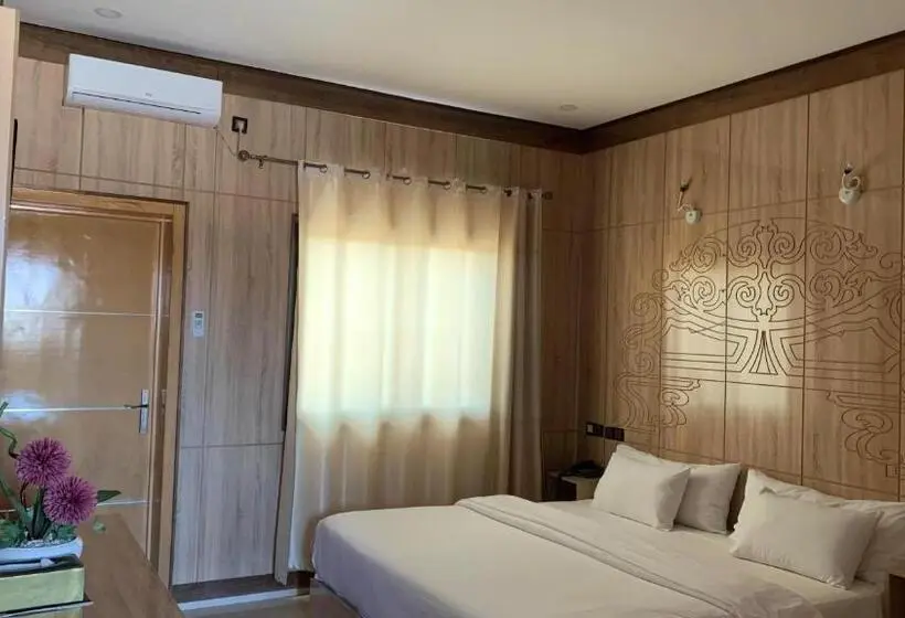 هتل Oasis Palace