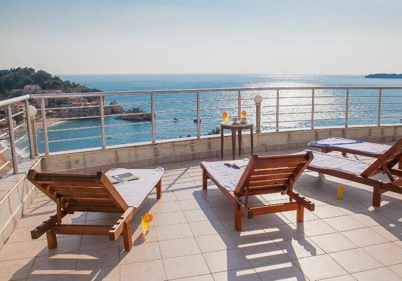 Hotel Apartments Raymond