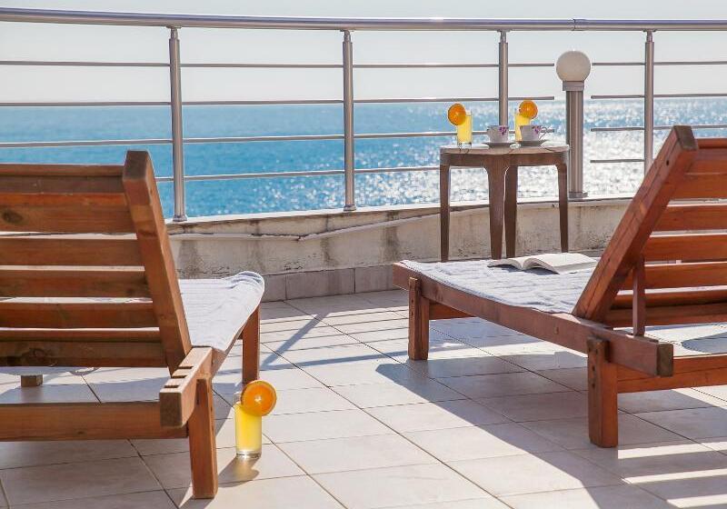 Hotel Apartments Raymond