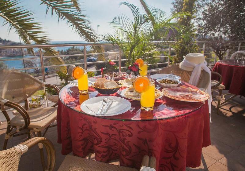 Hotel Apartments Raymond