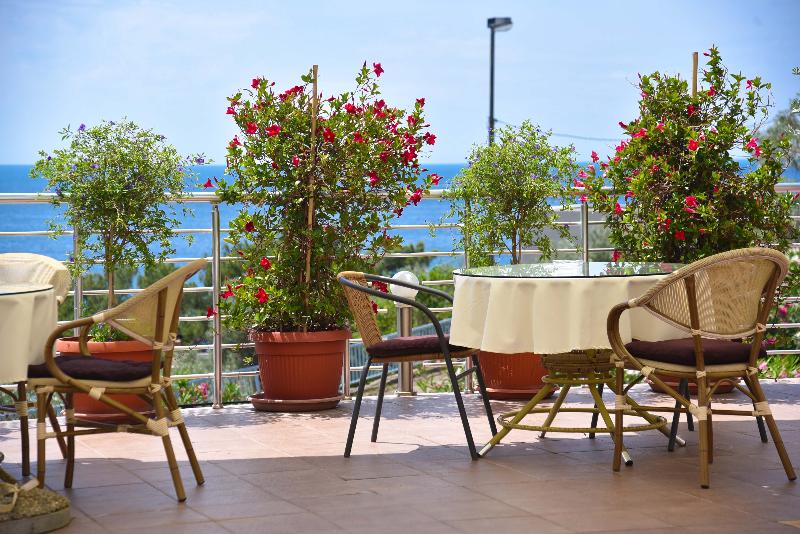 Hotel Apartments Raymond