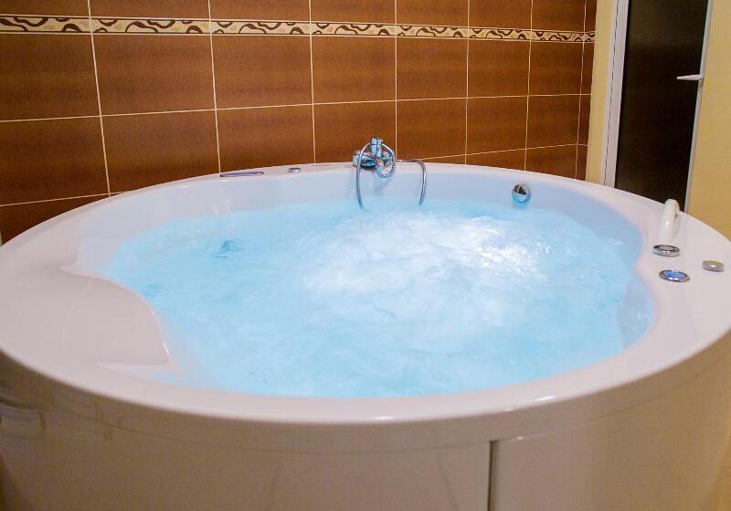 Hotel Apartments Raymond