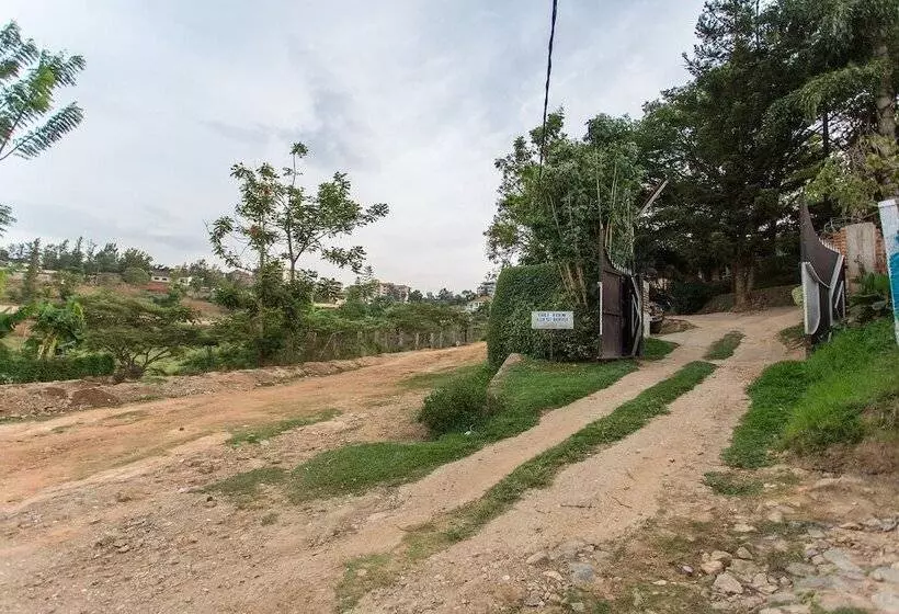 هتل Golf Eden Guest House