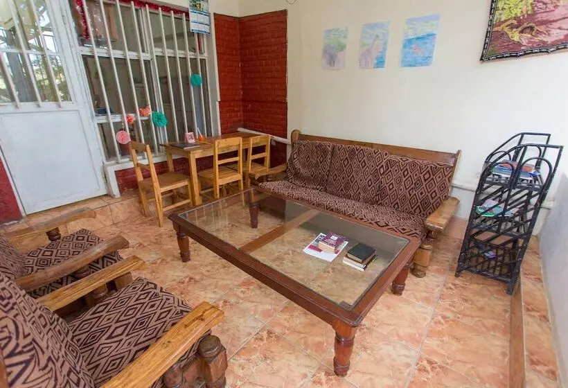 هتل Golf Eden Guest House