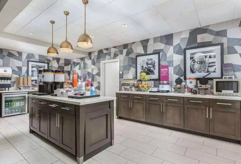 هتل Hampton Inn & Suites Reno/sparks