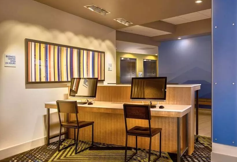 Hotelli Holiday Inn Express & Suites Salem North   Keizer, An Ihg