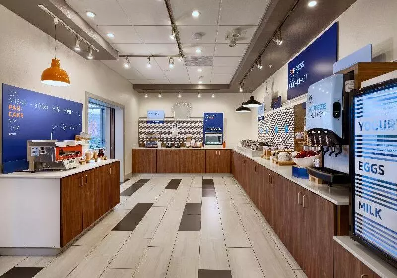 Hotelli Holiday Inn Express & Suites Salem North   Keizer, An Ihg