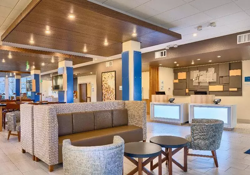 Hotelli Holiday Inn Express & Suites Salem North   Keizer, An Ihg