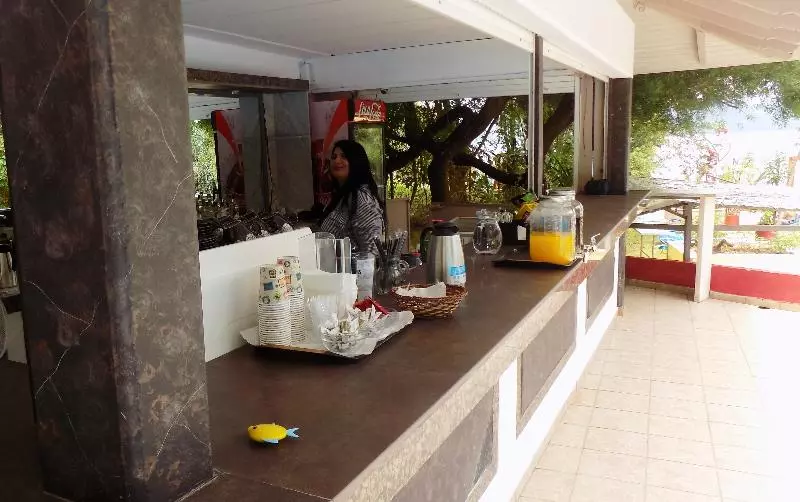 Hotelli Lefkada Beachfront Apartment