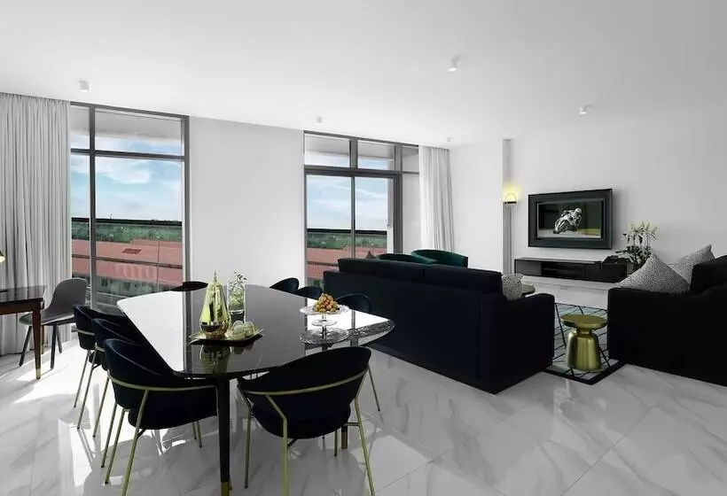 Hotel Millennium Atria Business Bay