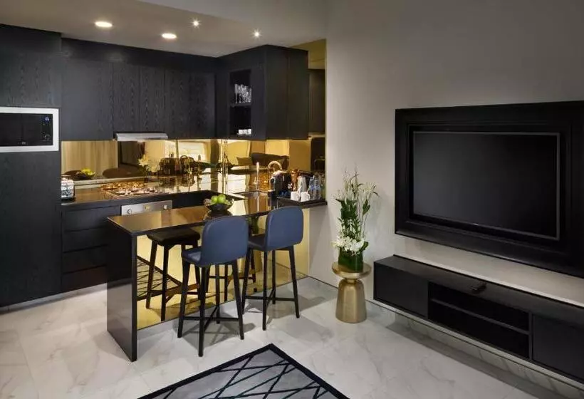 Hotel Millennium Atria Business Bay