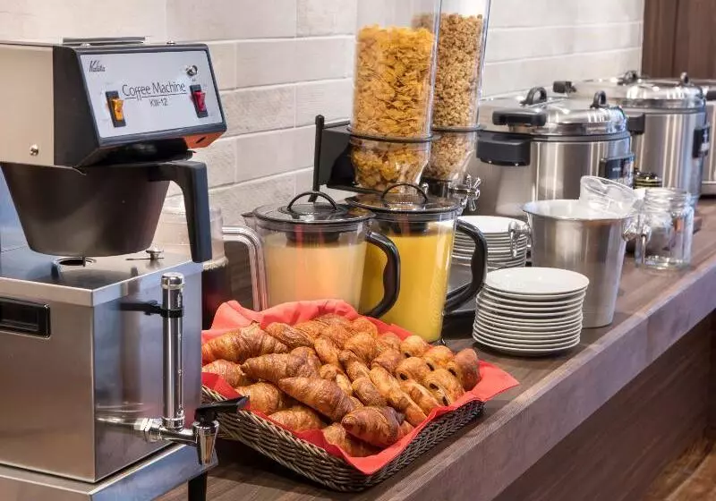 Hotelli Mystays Midosuji Honmachi