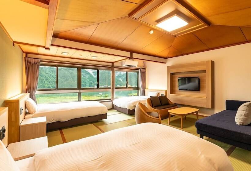 בית מלון כפרי Ooedo Onsen Monogatari Premium Kinosaki