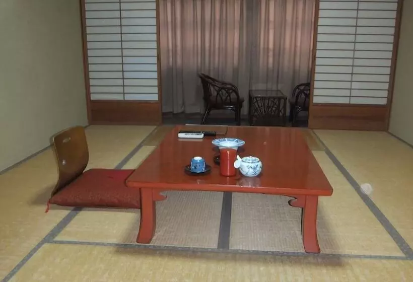 Hotelli Oyado Kagetsu
