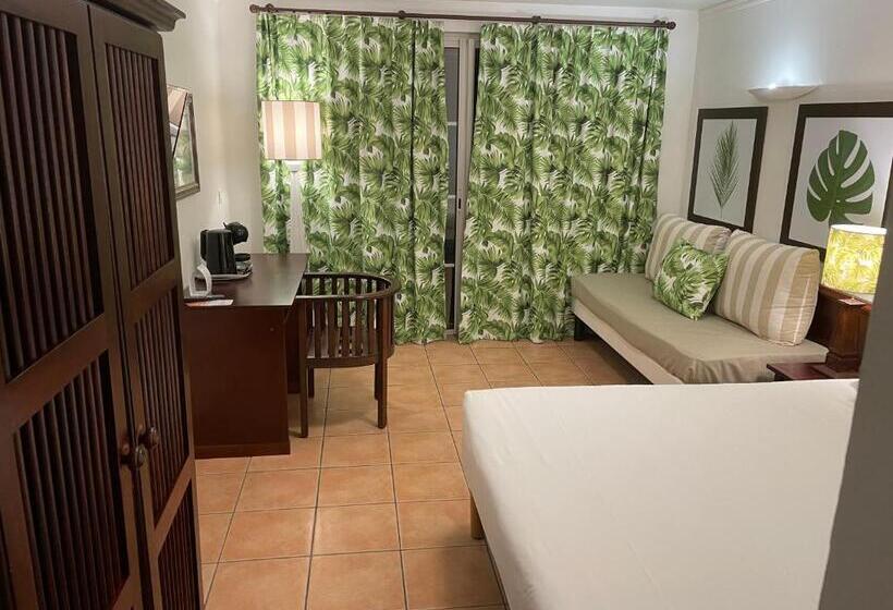 هتل Village De Vacances Sainte Luce, Mon Diams Grenat