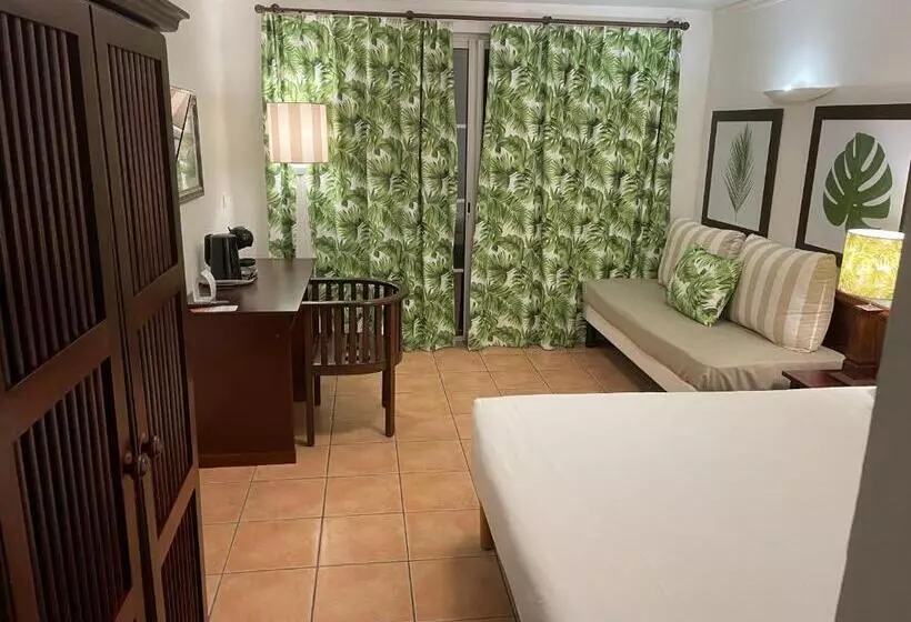 هتل Village De Vacances Sainte Luce, Mon Diams Grenat