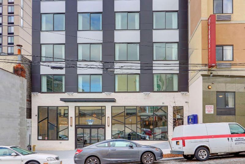 Microtel Inn By Wyndham Long Island City