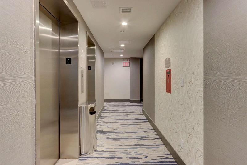 Microtel Inn By Wyndham Long Island City