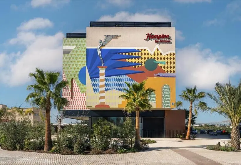 Hotelli Hampton by Hilton Alicante Airport