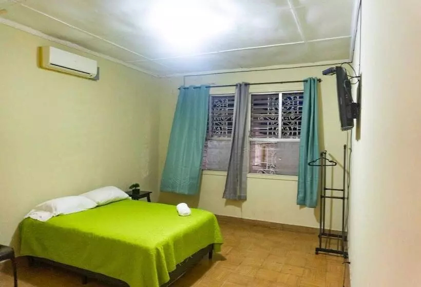 Hostal Casa Luna