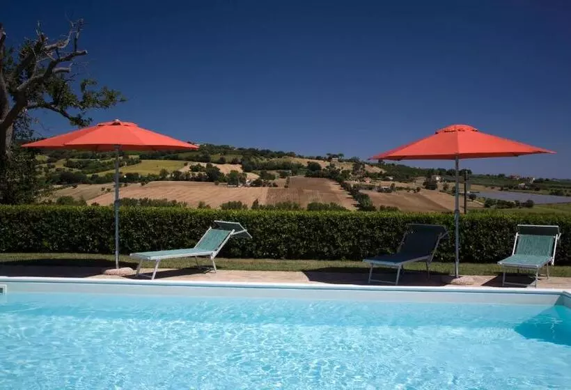 Hotelli Azienda Agrituristica Le Bucoliche