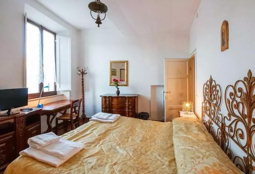 هتل B&b Simonetta Siena