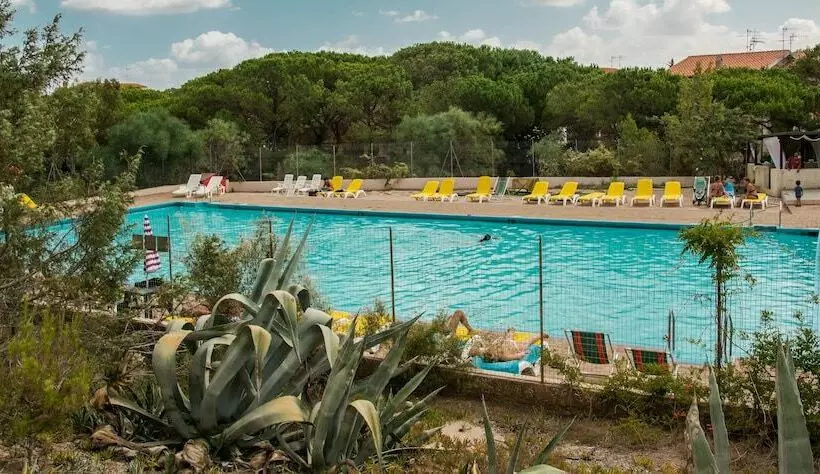 ホテル Camping Golfo Dell Asinara