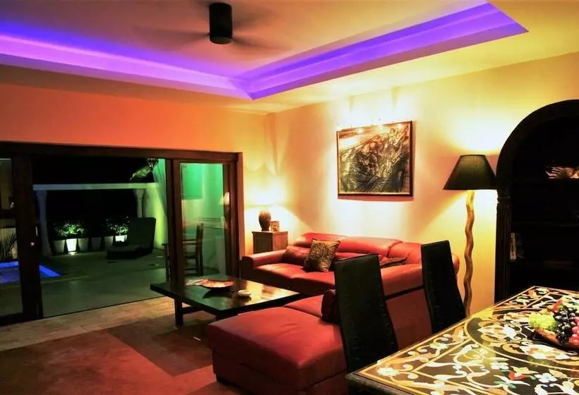 هتل Chor Chang Villa Resort