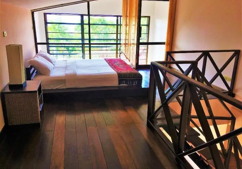 ホテル Chor Chang Villa Resort