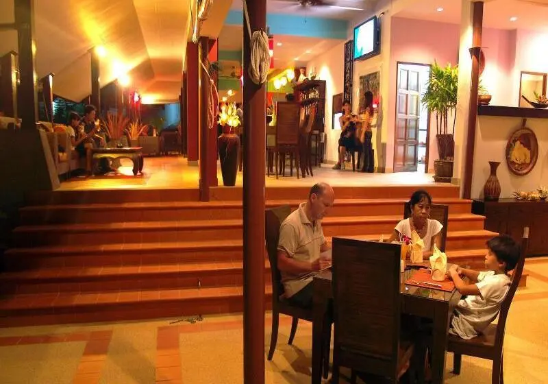 ホテル Chor Chang Villa Resort